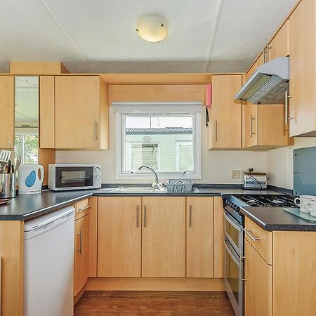 בוגנור רג'יס Riverside Caravan Holiday Park מראה חיצוני תמונה